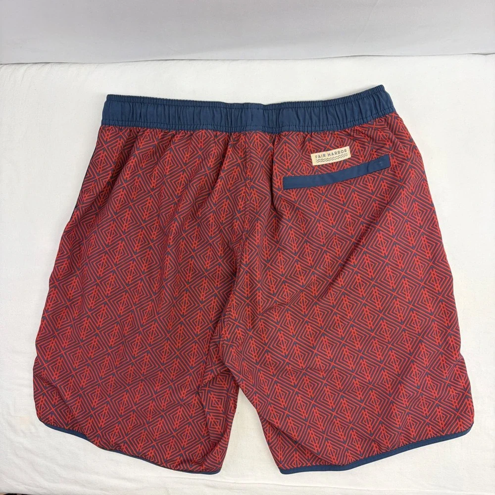 Fair Harbor Swim Trunks Mens Large Red Blue Geometric Lined Board Shorts Beach